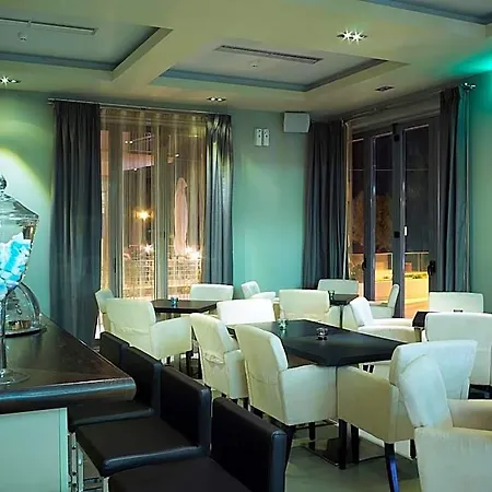 Hotel Arion